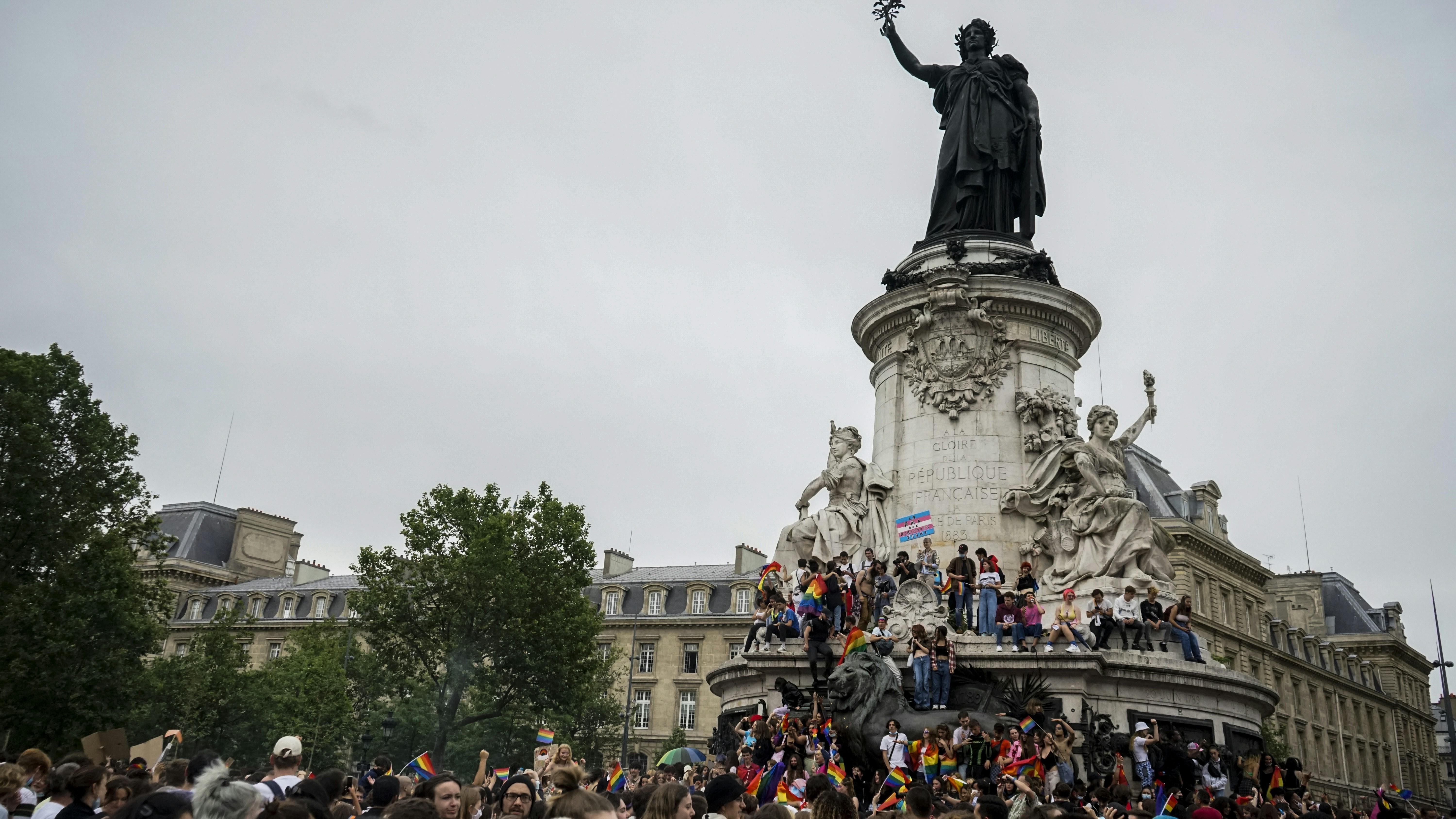 Analyzing Viewer Engagement and the Legacy of Gender Norms