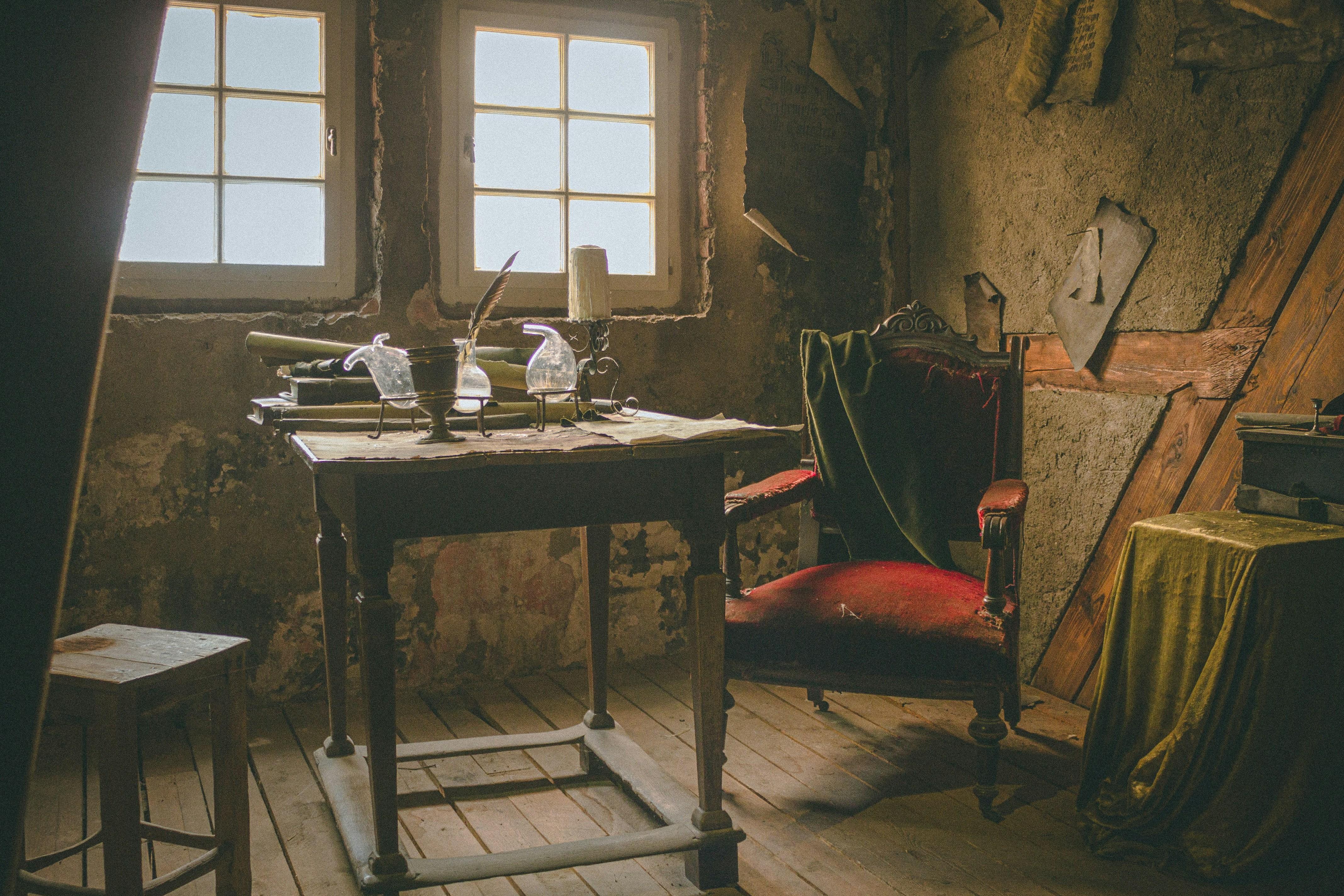 Analyzing Reader Experiences and Perceptions of The Alchemist
