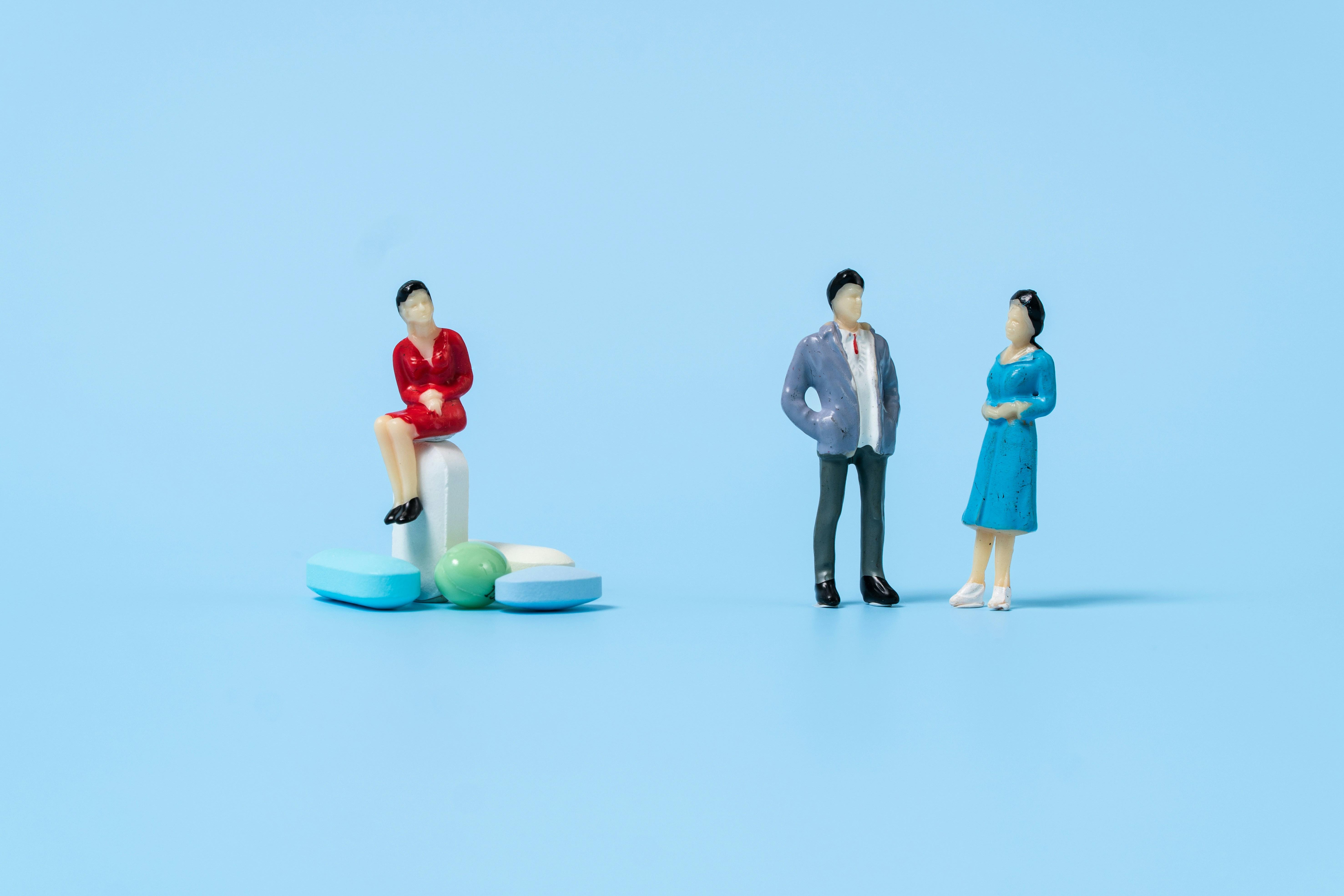 Strategies for Navigating Social Issues in Award Campaigns