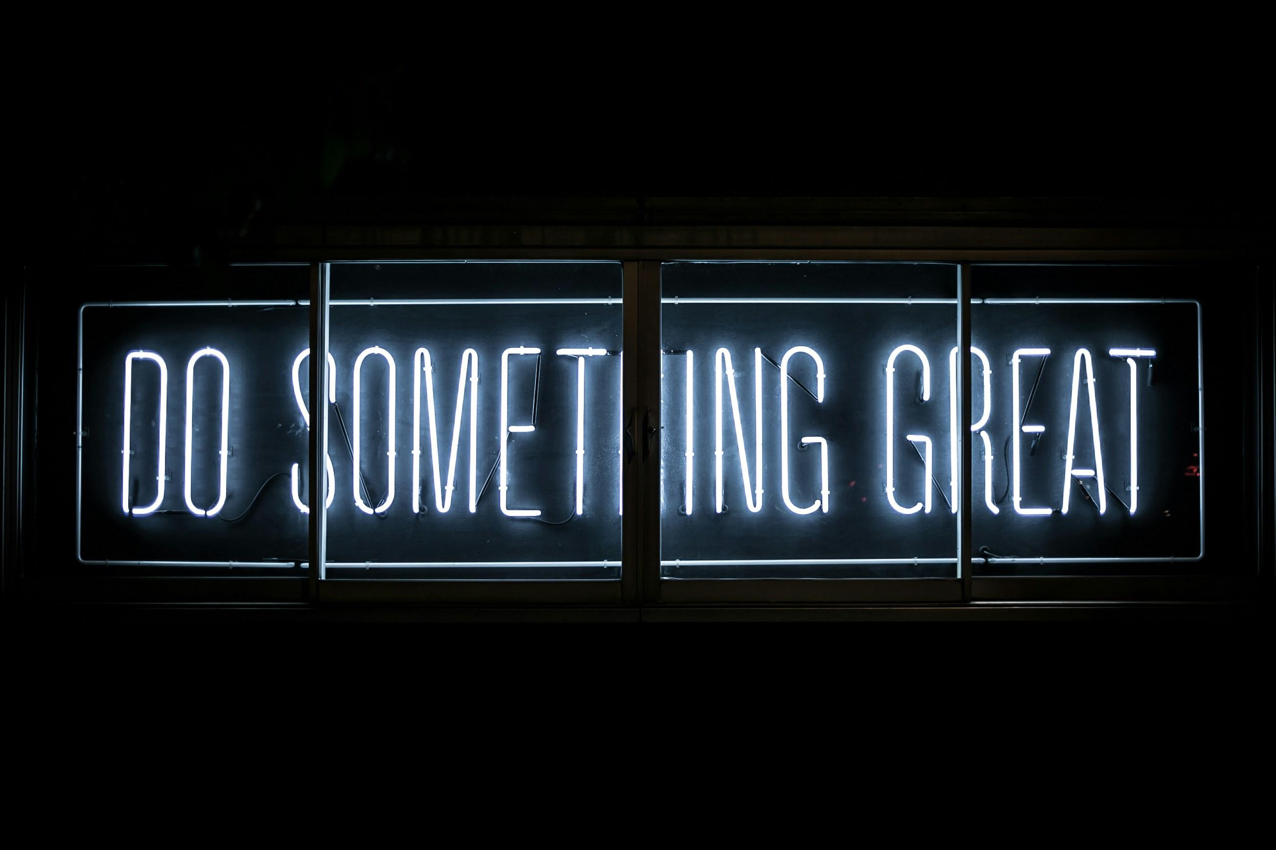 Recommendations​ for Viewing The ⁣Social Network Critically